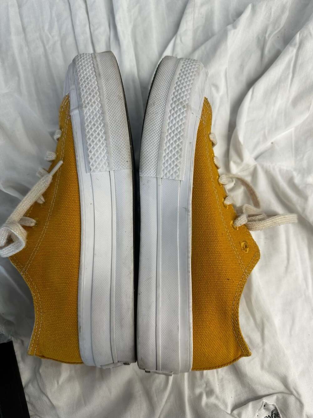 Converse - Picture 4 of 7